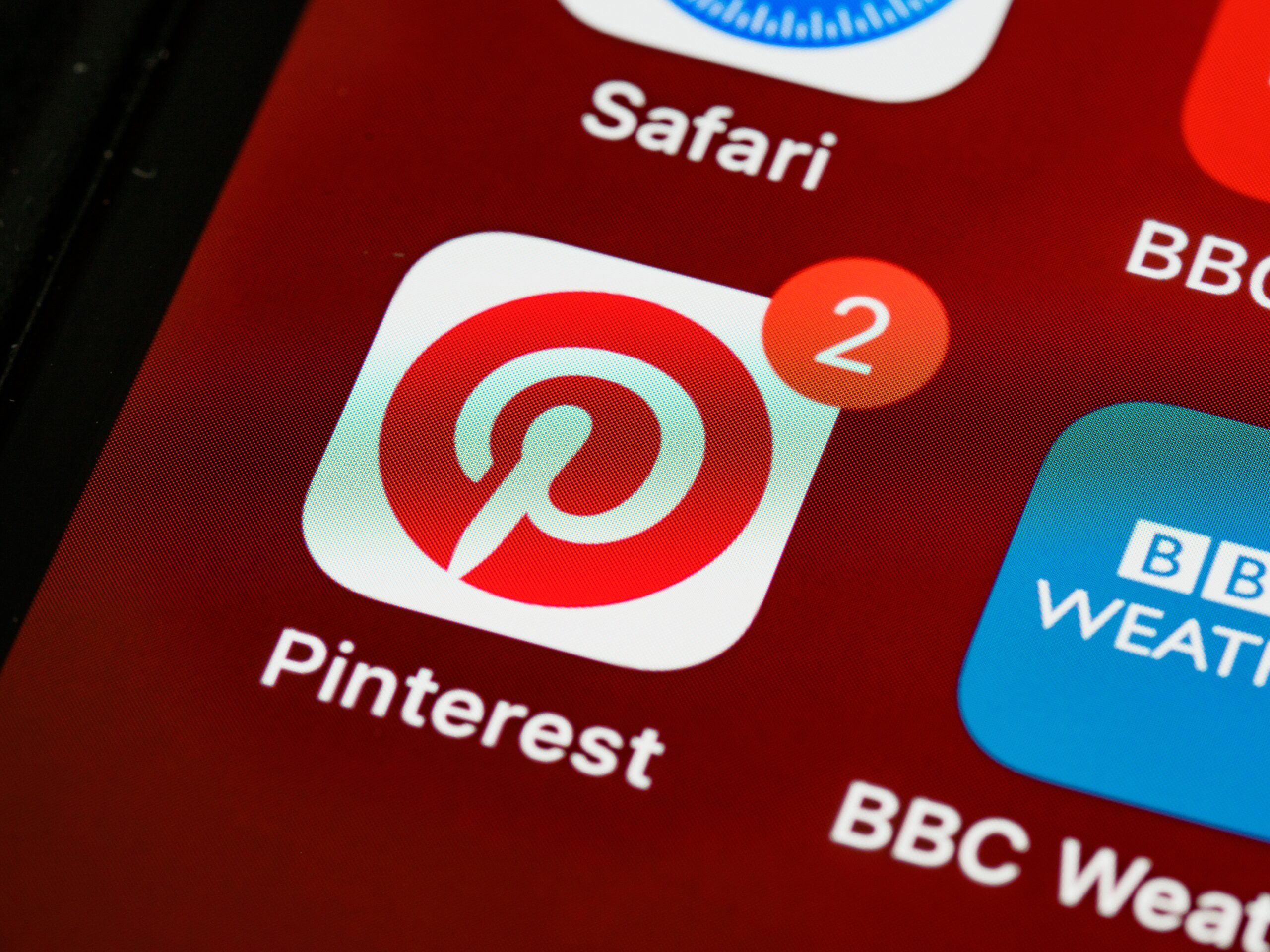 To become a Pinterest virtual assistant